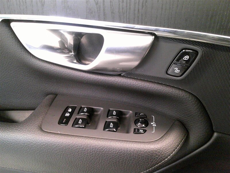 2020 Volvo XC90 T6 Momentum 7-Passen - Photo 44 - Spencerport, NY 14559