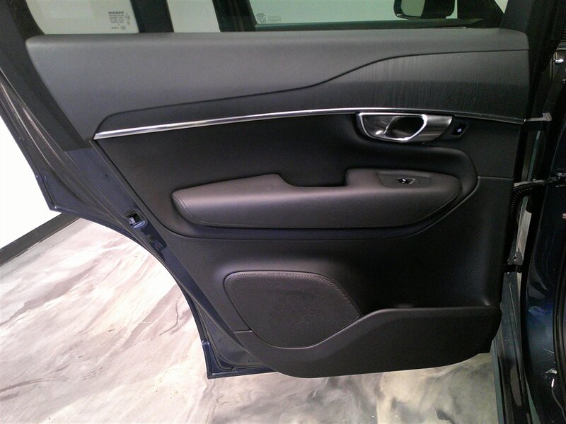 2020 Volvo XC90 T6 Momentum 7-Passen - Photo 48 - Spencerport, NY 14559