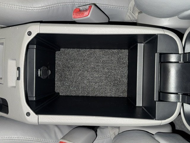 2011 Toyota RAV4 Limited - Photo 22 - Spencerport, NY 14559