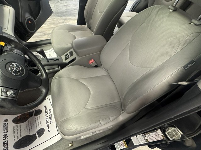 2011 Toyota RAV4 Limited - Photo 25 - Spencerport, NY 14559