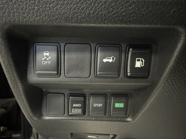 2018 Nissan Rogue SV - Photo 25 - Spencerport, NY 14559