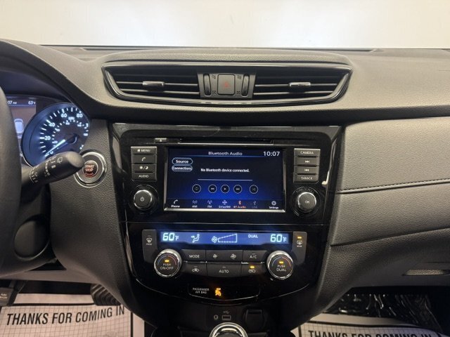 2018 Nissan Rogue SV - Photo 17 - Spencerport, NY 14559