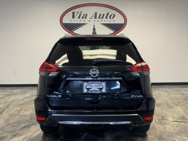 2018 Nissan Rogue SV - Photo 10 - Spencerport, NY 14559