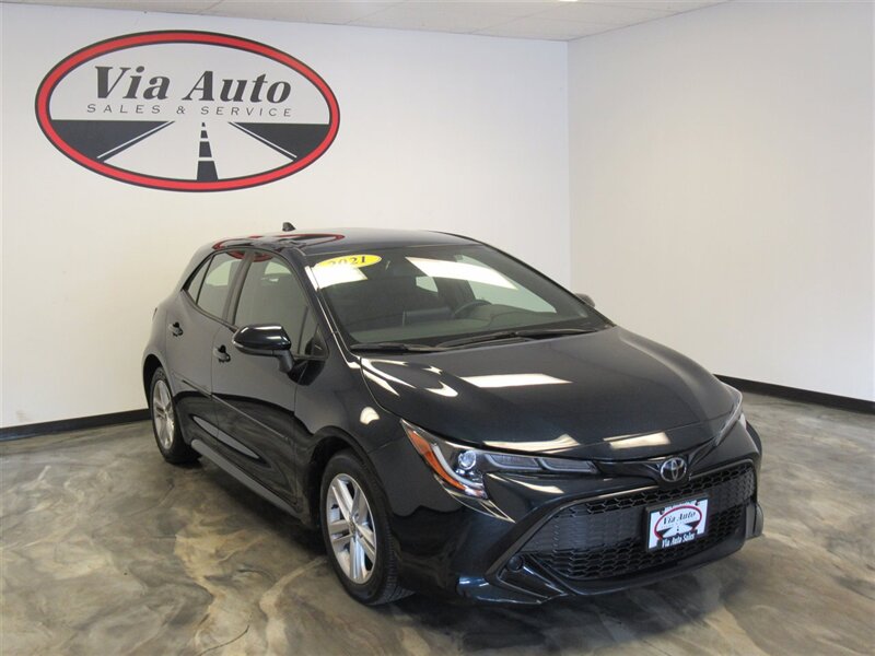 2021 Toyota Corolla Hatchback SE   - Photo 1 - Spencerport, NY 14559