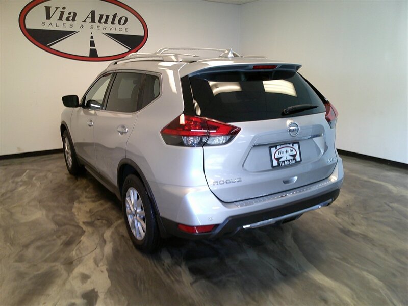 2019 Nissan Rogue SV - Photo 11 - Spencerport, NY 14559