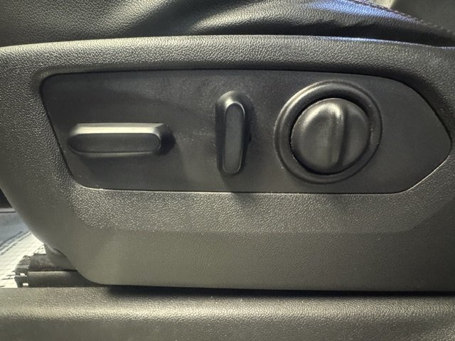 2020 GMC Sierra 2500 AT4 - Photo 32 - Spencerport, NY 14559