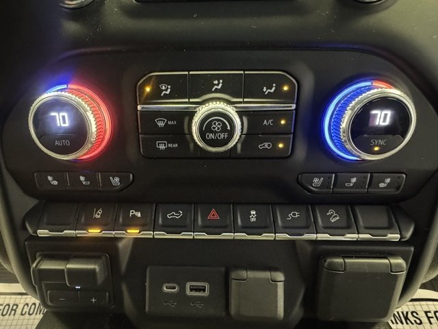 2020 GMC Sierra 2500 AT4 - Photo 26 - Spencerport, NY 14559