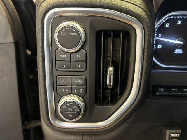 2020 GMC Sierra 2500 AT4 - Photo 27 - Spencerport, NY 14559