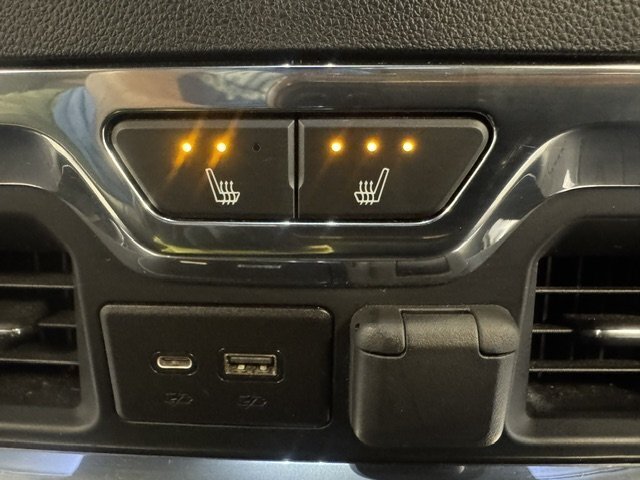 2020 GMC Sierra 2500 AT4 - Photo 30 - Spencerport, NY 14559