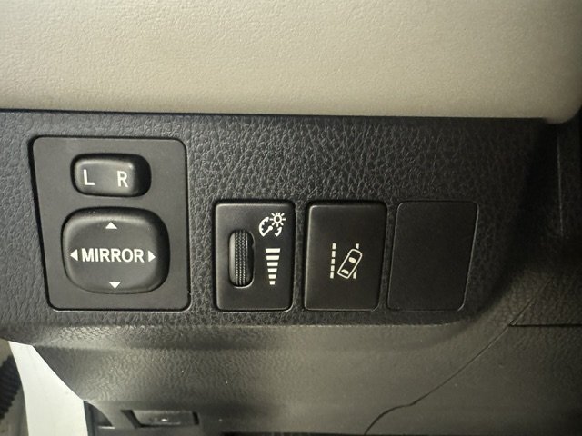 2018 Toyota RAV4 XLE - Photo 25 - Spencerport, NY 14559