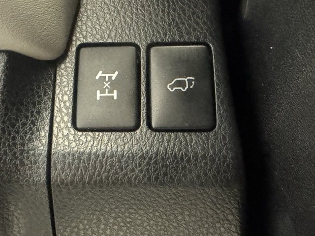 2018 Toyota RAV4 XLE - Photo 13 - Spencerport, NY 14559