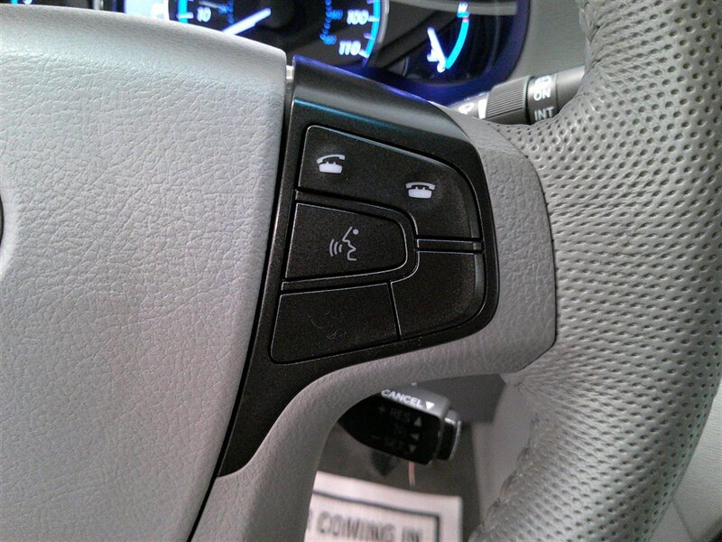 2014 Toyota Sienna XLE 7-Passenger Auto   - Photo 10 - Spencerport, NY 14559