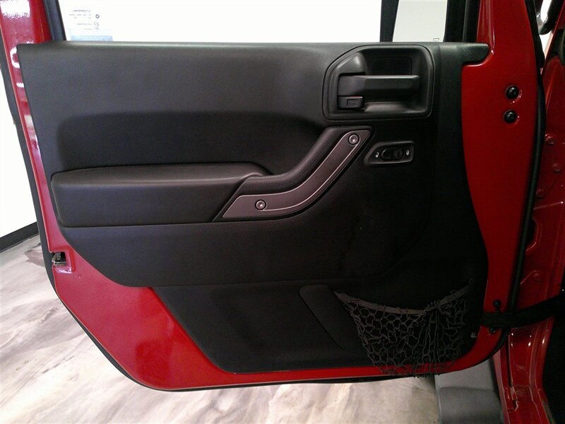 2012 Jeep Wrangler Sport   - Photo 22 - Spencerport, NY 14559