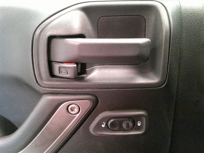 2012 Jeep Wrangler Sport   - Photo 19 - Spencerport, NY 14559