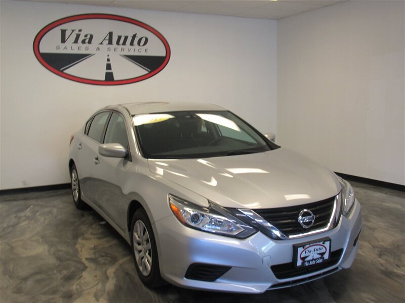 2017 Nissan Altima 2.5 - Photo 1 - Spencerport, NY 14559