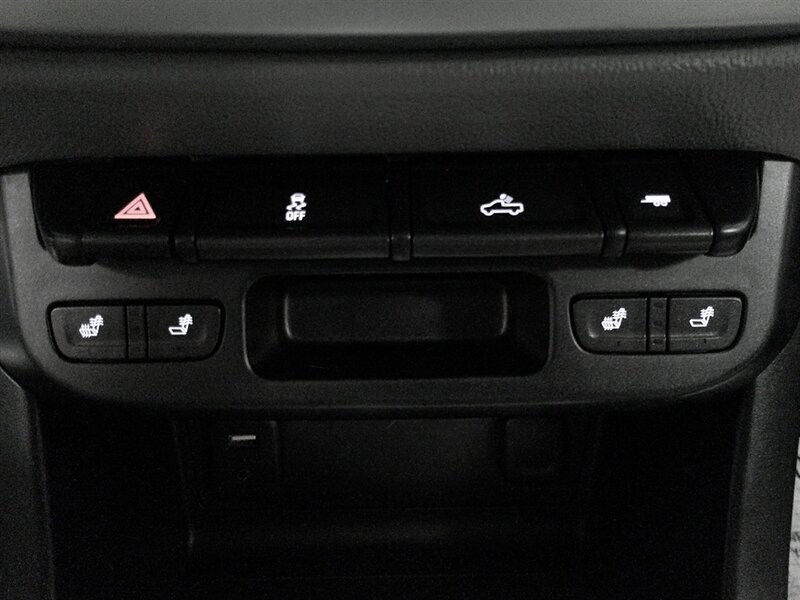 2015 Chevrolet Colorado LT - Photo 23 - Spencerport, NY 14559