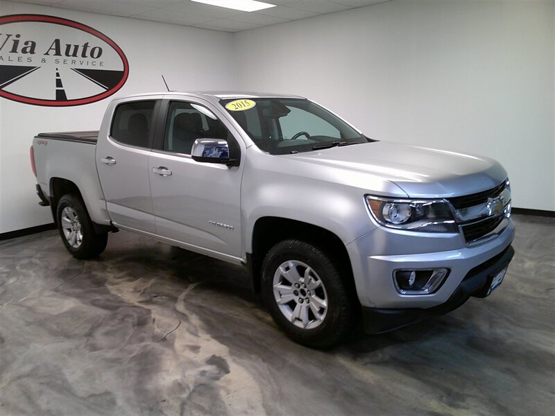 2015 Chevrolet Colorado LT photo 3