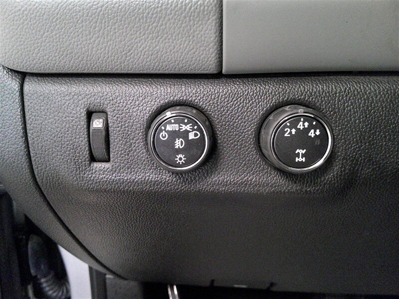 2015 Chevrolet Colorado LT - Photo 24 - Spencerport, NY 14559