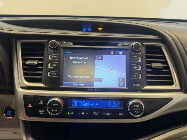 2015 Toyota Highlander XLE - Photo 17 - Spencerport, NY 14559