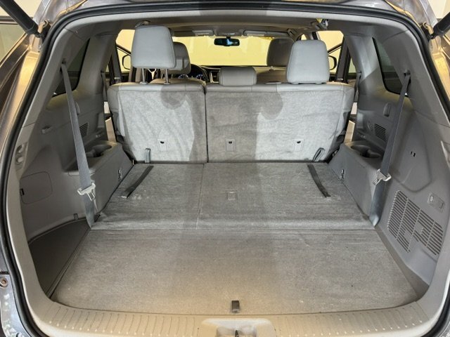 2015 Toyota Highlander XLE - Photo 12 - Spencerport, NY 14559