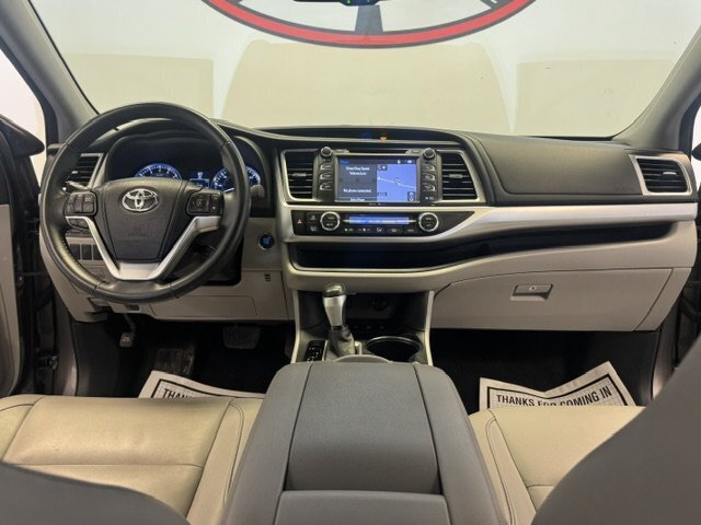 2015 Toyota Highlander XLE - Photo 9 - Spencerport, NY 14559