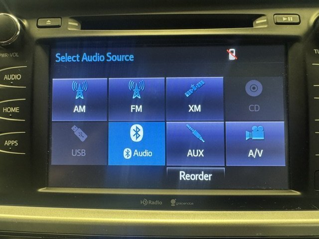 2015 Toyota Highlander XLE - Photo 18 - Spencerport, NY 14559