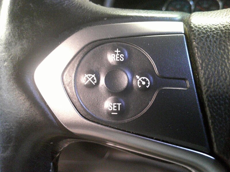 2015 Chevrolet Silverado 1500 LT - Photo 13 - Spencerport, NY 14559