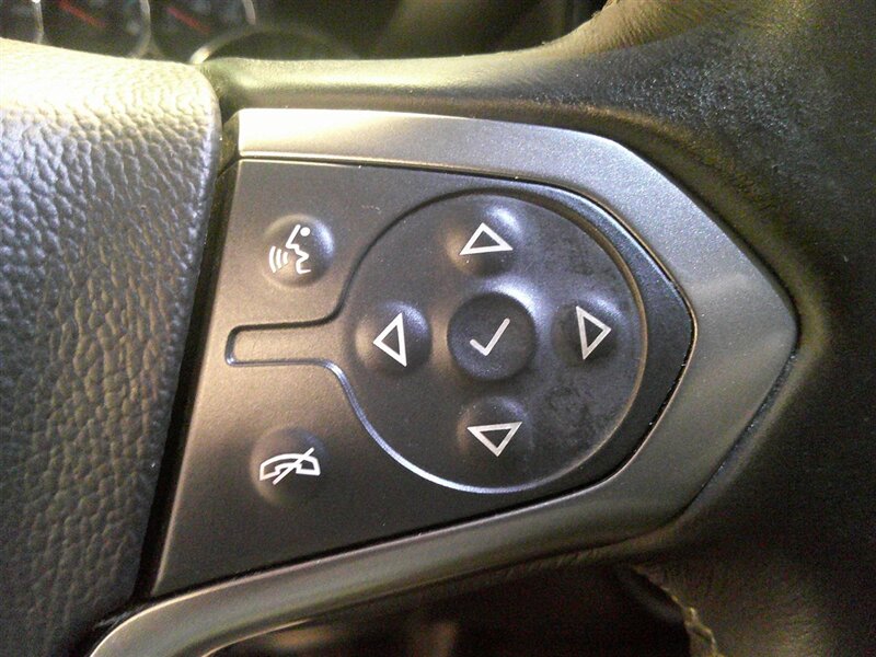 2015 Chevrolet Silverado 1500 LT - Photo 14 - Spencerport, NY 14559