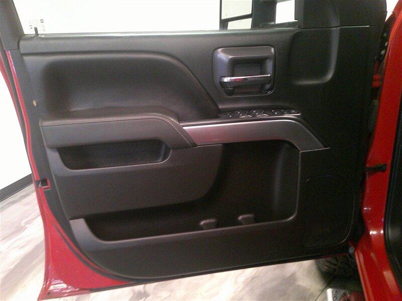 2015 Chevrolet Silverado 1500 LT - Photo 29 - Spencerport, NY 14559