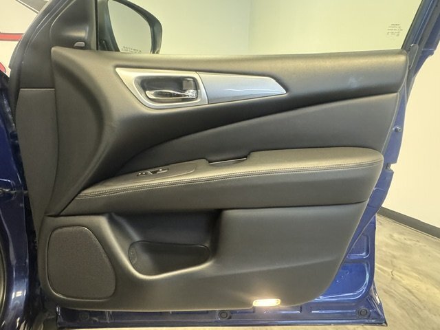 2020 Nissan Pathfinder SL - Photo 43 - Spencerport, NY 14559