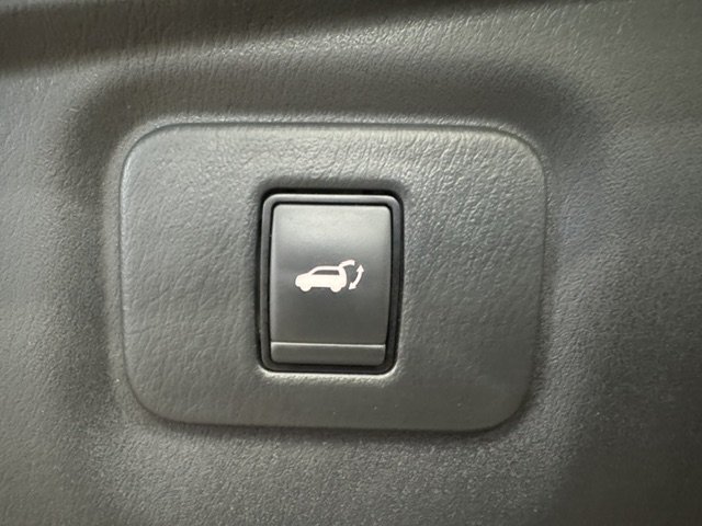 2020 Nissan Pathfinder SL - Photo 7 - Spencerport, NY 14559