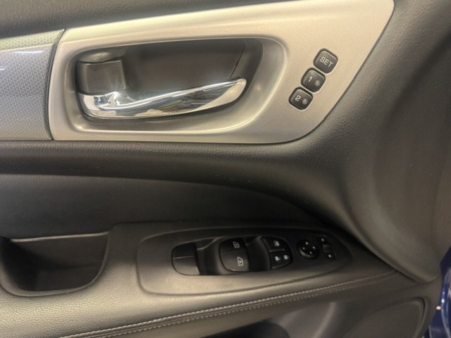 2020 Nissan Pathfinder SL - Photo 41 - Spencerport, NY 14559