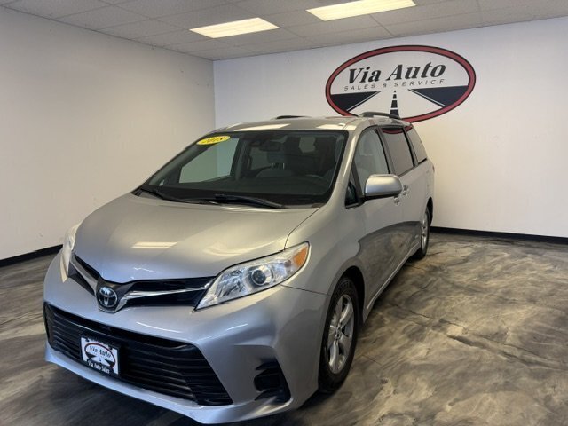 2018 Toyota Sienna LE 7-Passenger Auto   - Photo 1 - Spencerport, NY 14559
