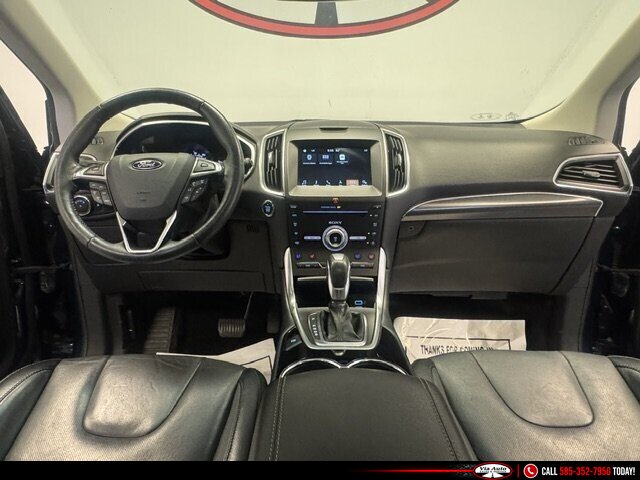 2017 Ford Edge Titanium - Photo 3
