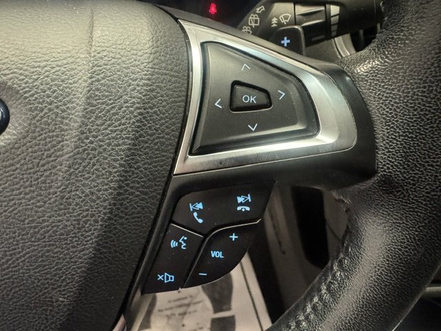 2017 Ford Edge Titanium - Photo 14 - Spencerport, NY 14559