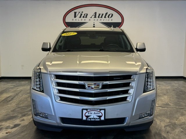 2017 Cadillac Escalade Premium Luxury - Photo 5 - Spencerport, NY 14559