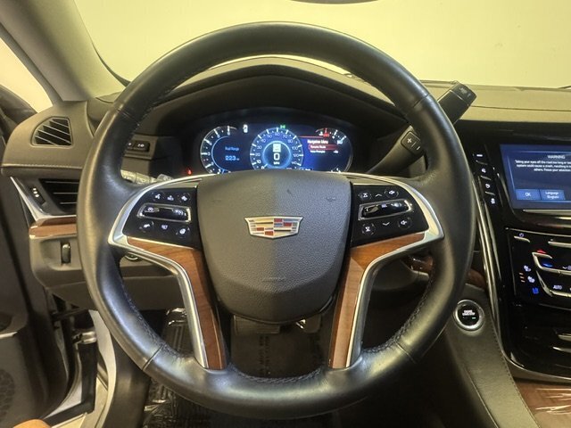 2017 Cadillac Escalade Premium Luxury - Photo 14 - Spencerport, NY 14559