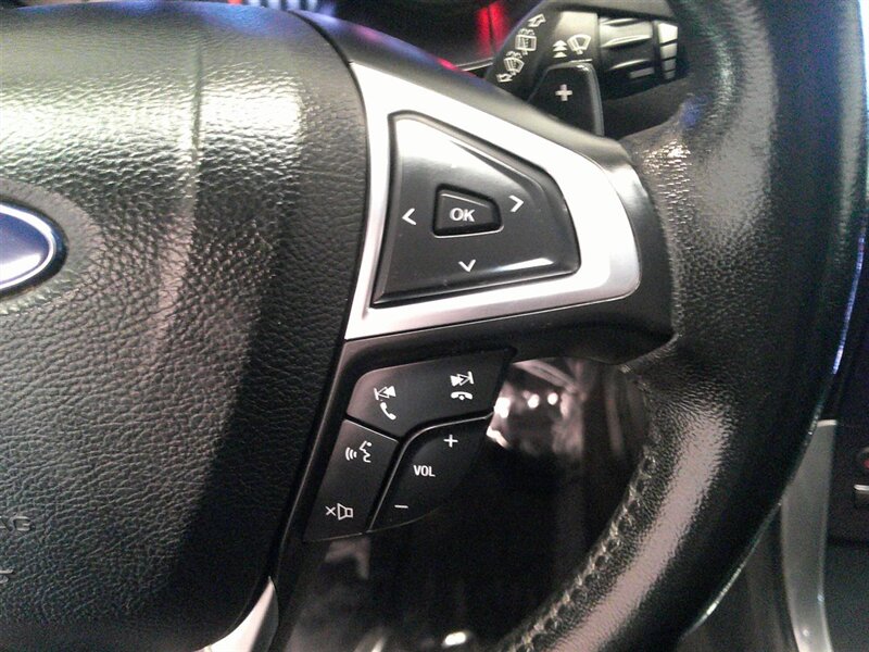 2016 Ford Edge Titanium - Photo 14 - Spencerport, NY 14559