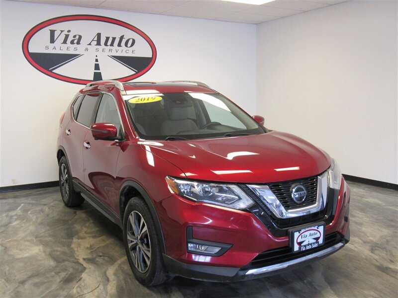 2019 Nissan Rogue SV   - Photo 1 - Spencerport, NY 14559