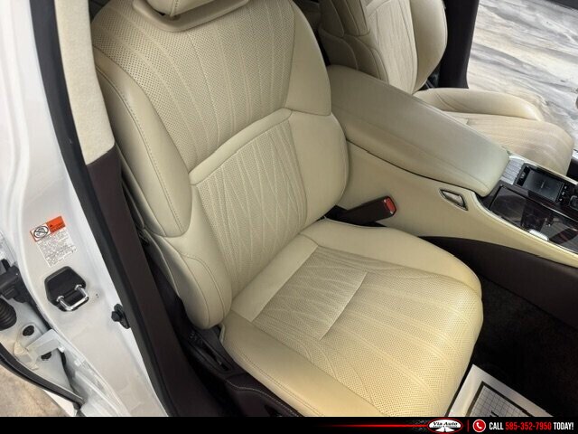 2019 Lexus LS 500 - Photo 30 - Spencerport, NY 14559