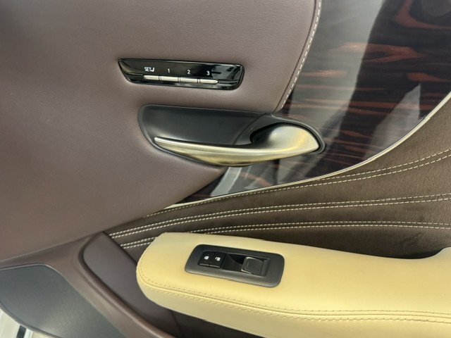 2019 Lexus LS - Photo 40 - Spencerport, NY 14559