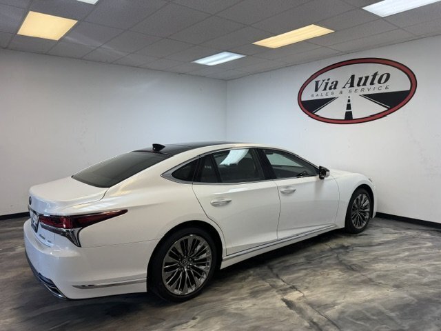 2019 Lexus LS - Photo 9 - Spencerport, NY 14559