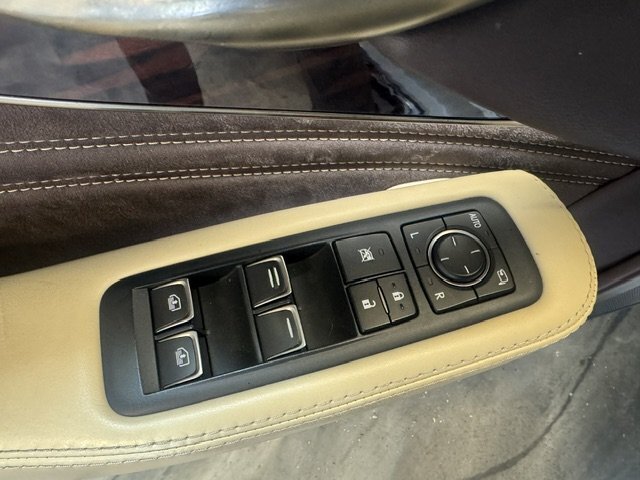 2019 Lexus LS - Photo 38 - Spencerport, NY 14559