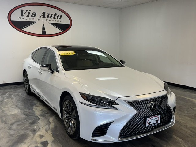 2019 Lexus LS   - Photo 1 - Spencerport, NY 14559
