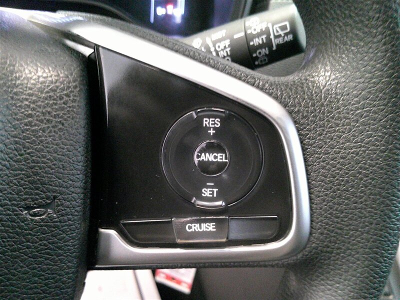 2018 Honda CR-V LX - Photo 15 - Spencerport, NY 14559