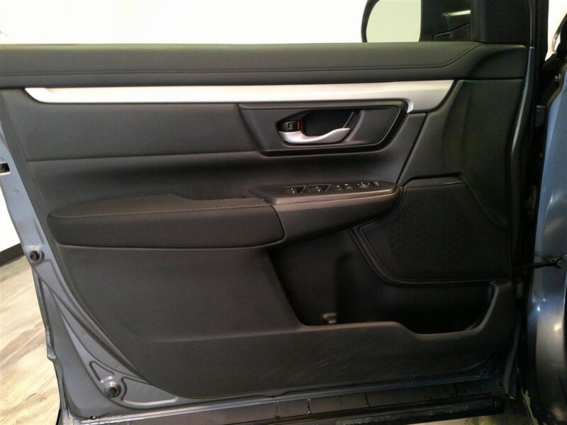 2018 Honda CR-V LX - Photo 28 - Spencerport, NY 14559