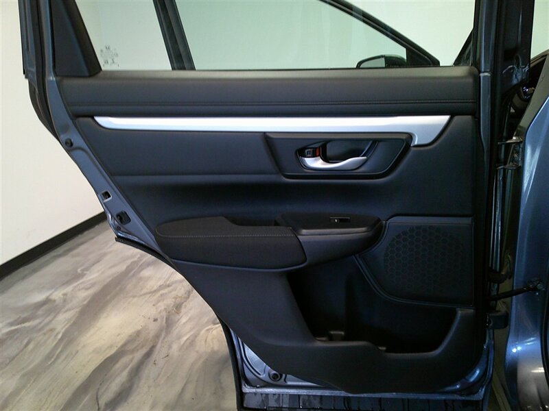 2018 Honda CR-V LX - Photo 33 - Spencerport, NY 14559