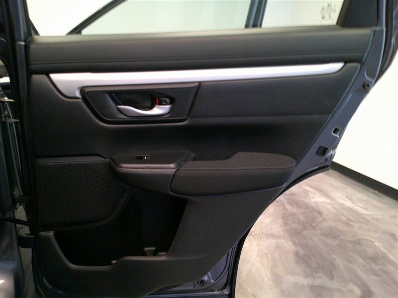 2018 Honda CR-V LX - Photo 34 - Spencerport, NY 14559