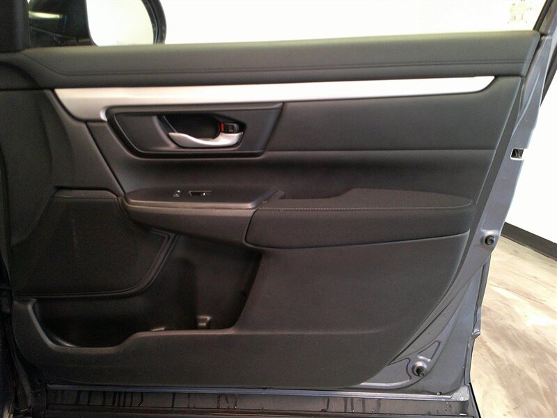 2018 Honda CR-V LX - Photo 31 - Spencerport, NY 14559