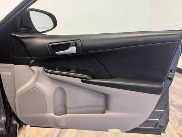 2012 Toyota Camry LE - Photo 17 - Spencerport, NY 14559